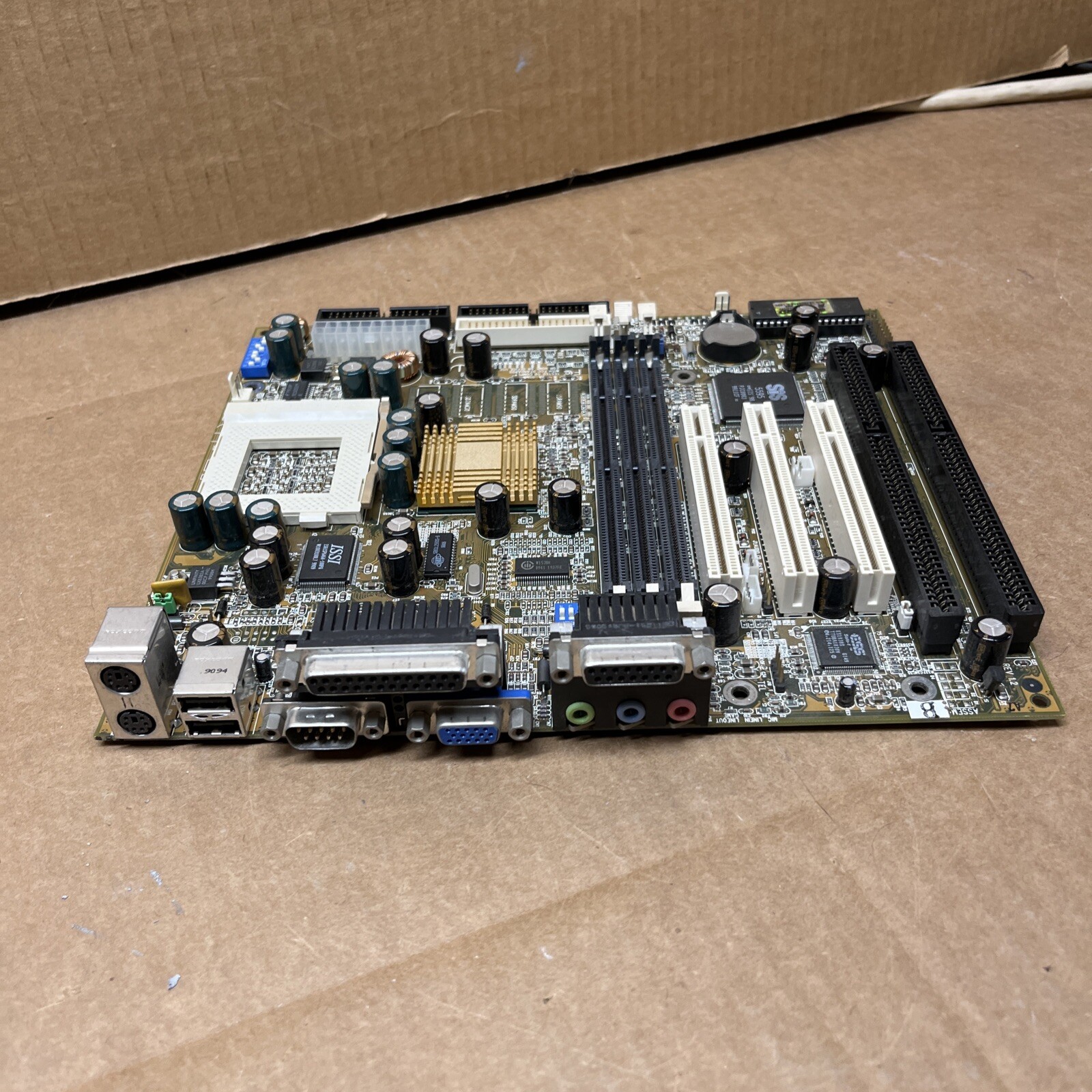 GIGABYTE GA-5SMM, Vintage Motherboard 159870-001 Compaq motherboard replacement
