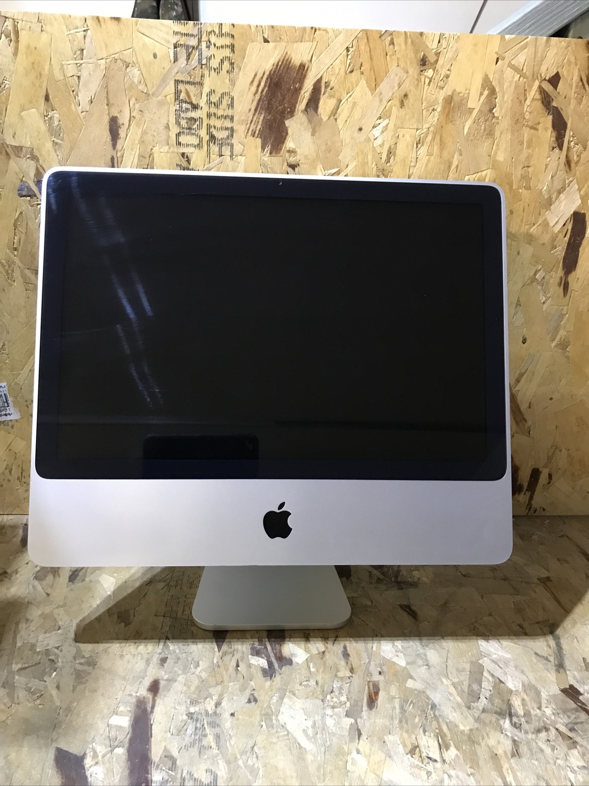 Apple iMac A1224 Mid 2007 Core 2 Duo 20”  250GB 4GB RAM  No OS