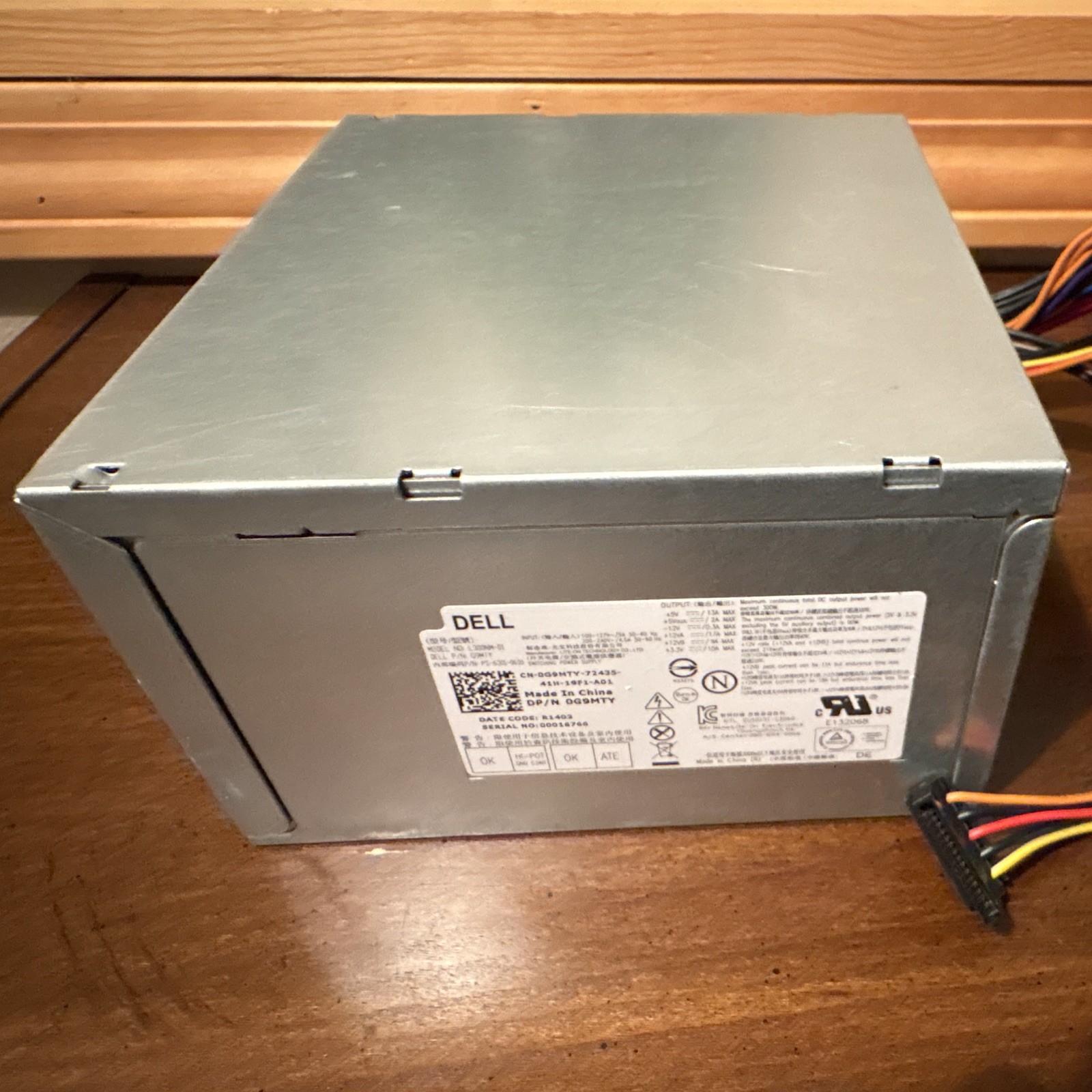 Dell 300W ATX Switching Power Supply 24-Pin L300NM-01 DP/N 0G9MTY