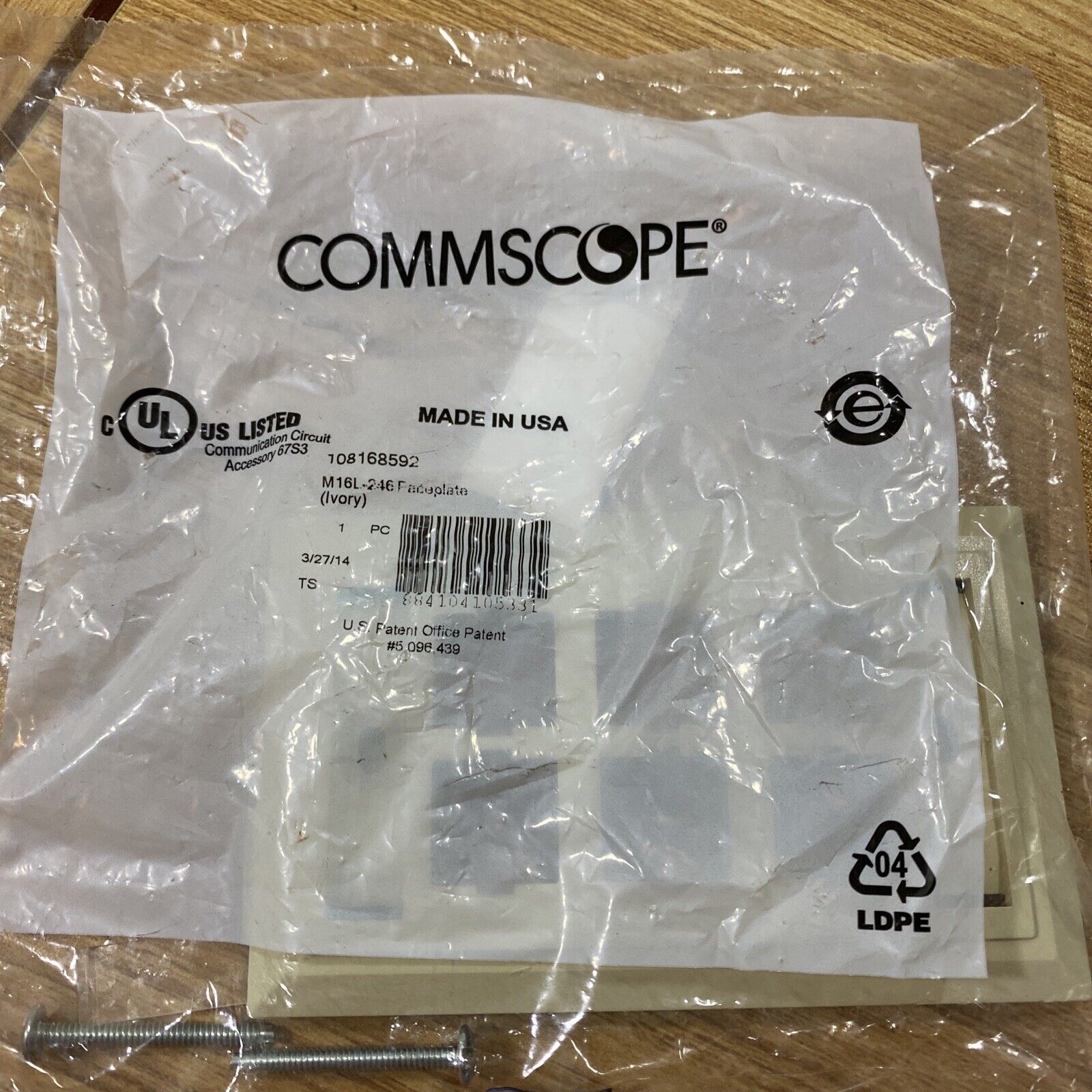 Lot Of 20 CommScope - 108168592 - Six Port L-Type Flush Mount Faceplate, Ivory