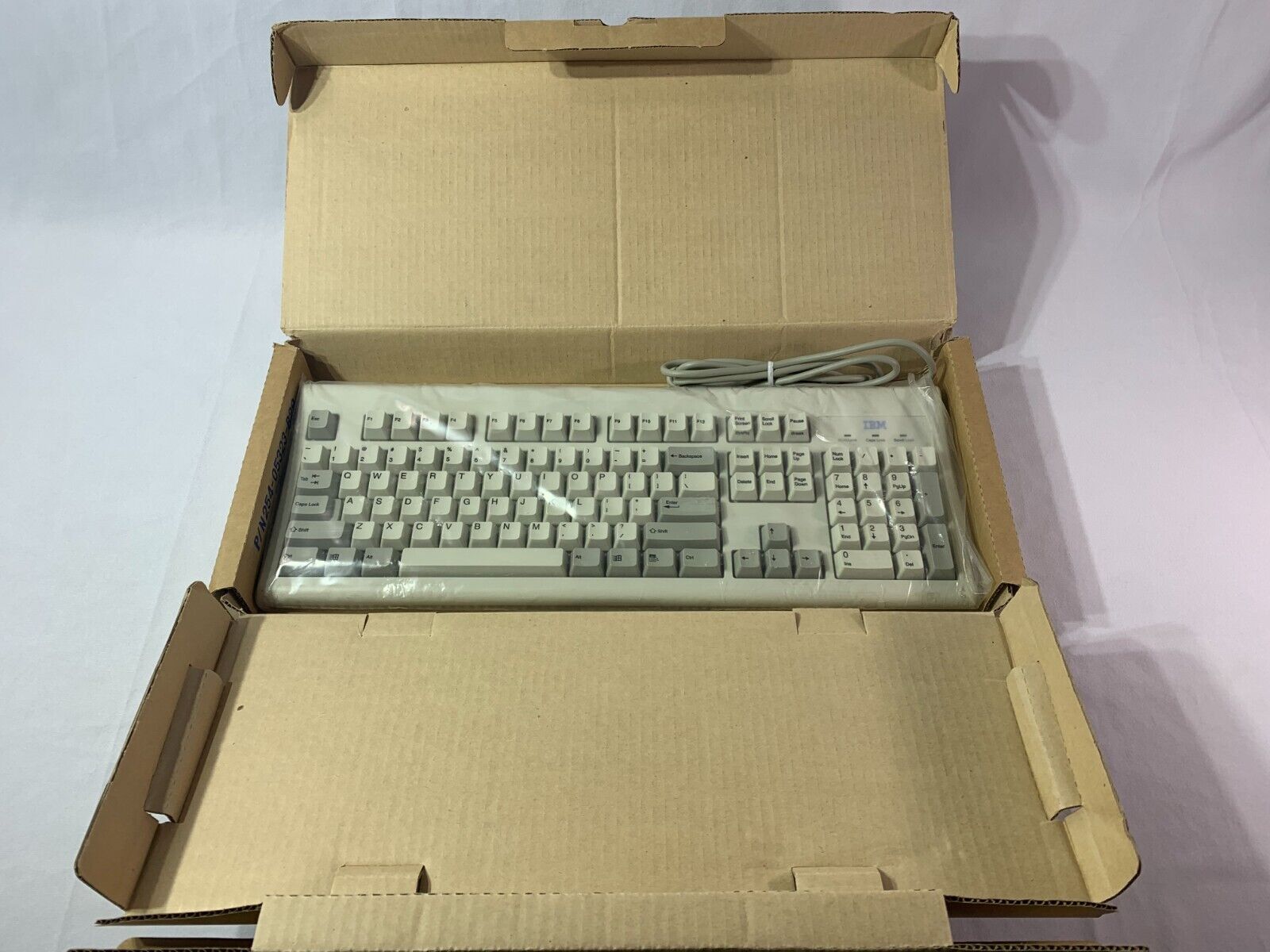 NEW NoS Vintage IBM Keyboard Wired KB-8923 ps/2 07H0665 Retro