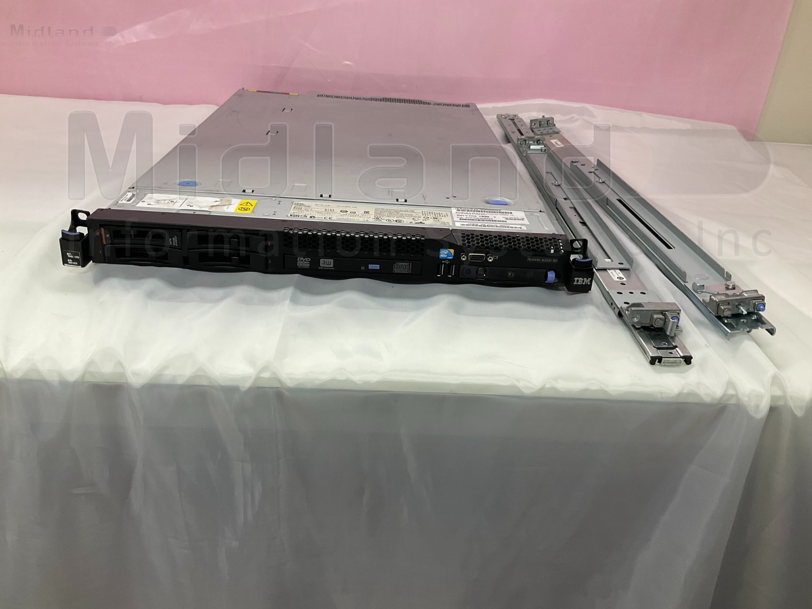 IBM 7042-CR6 Hardware Management Console HMC with rail kit. Can load OS.