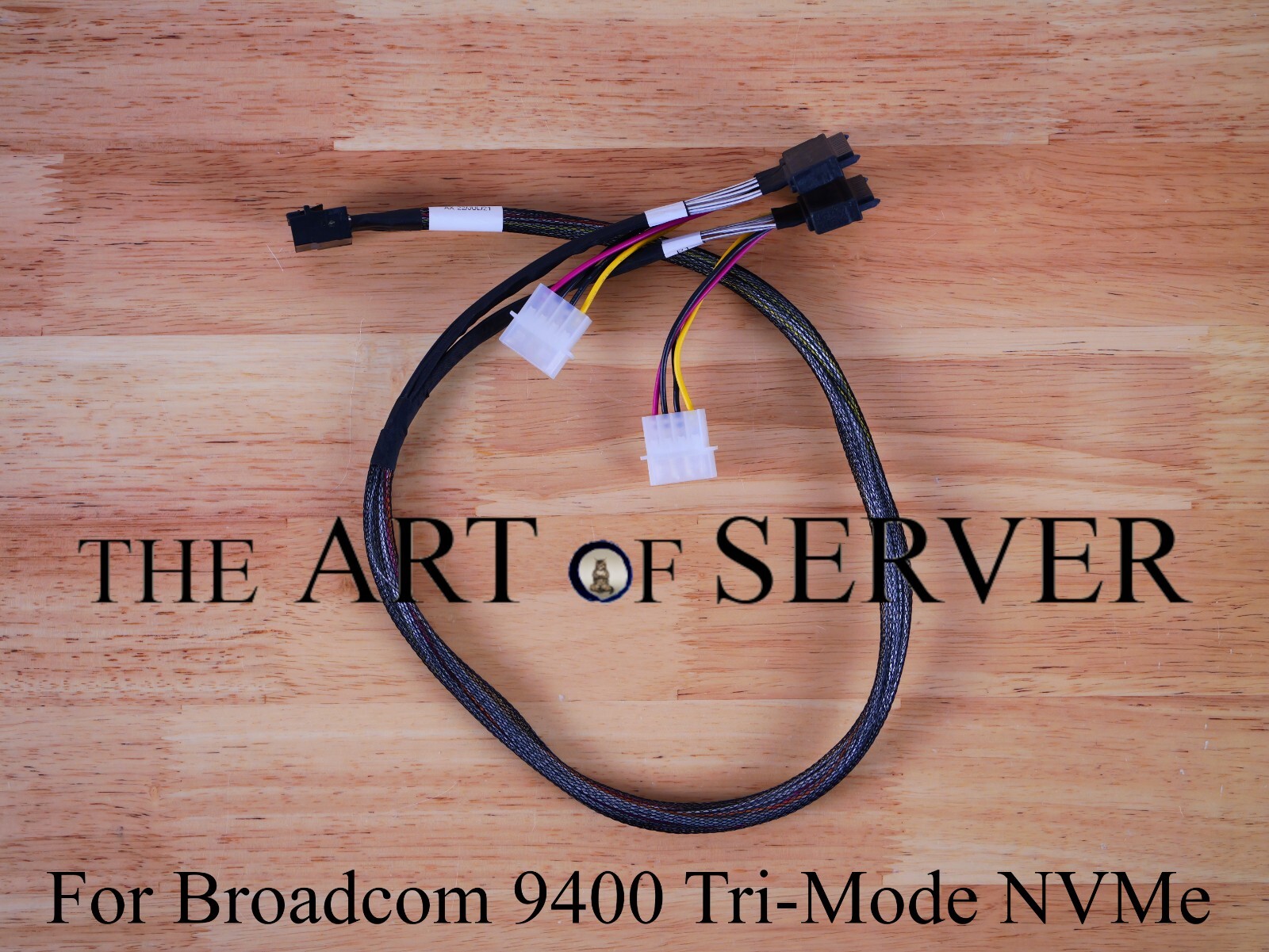 NVMe cable for Broadcom 9400 SFF-8643 to 2x SFF-8639 U.2 80 cm [CBL-A0065L-01]