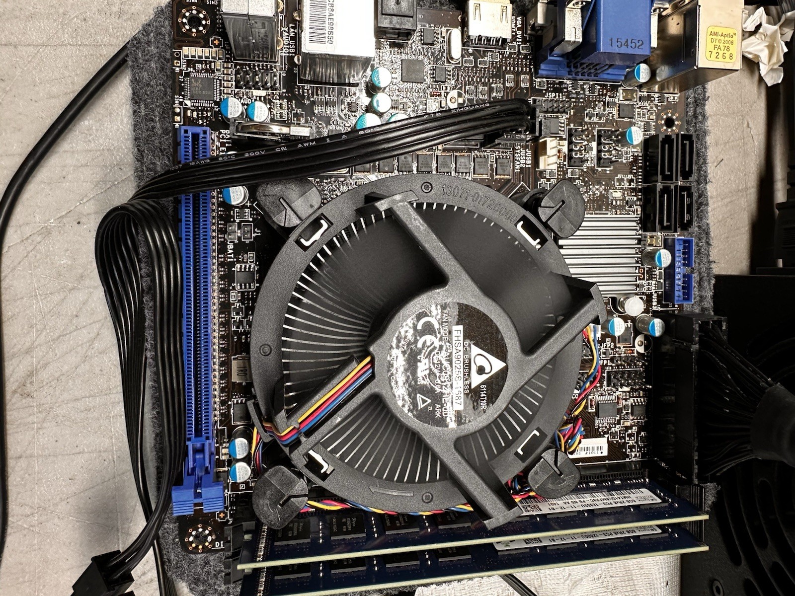 MSi H81I Mini-ITX Motherboard LGA 1150 | Intel I7 4790 16GB DDR3 I/O Shield