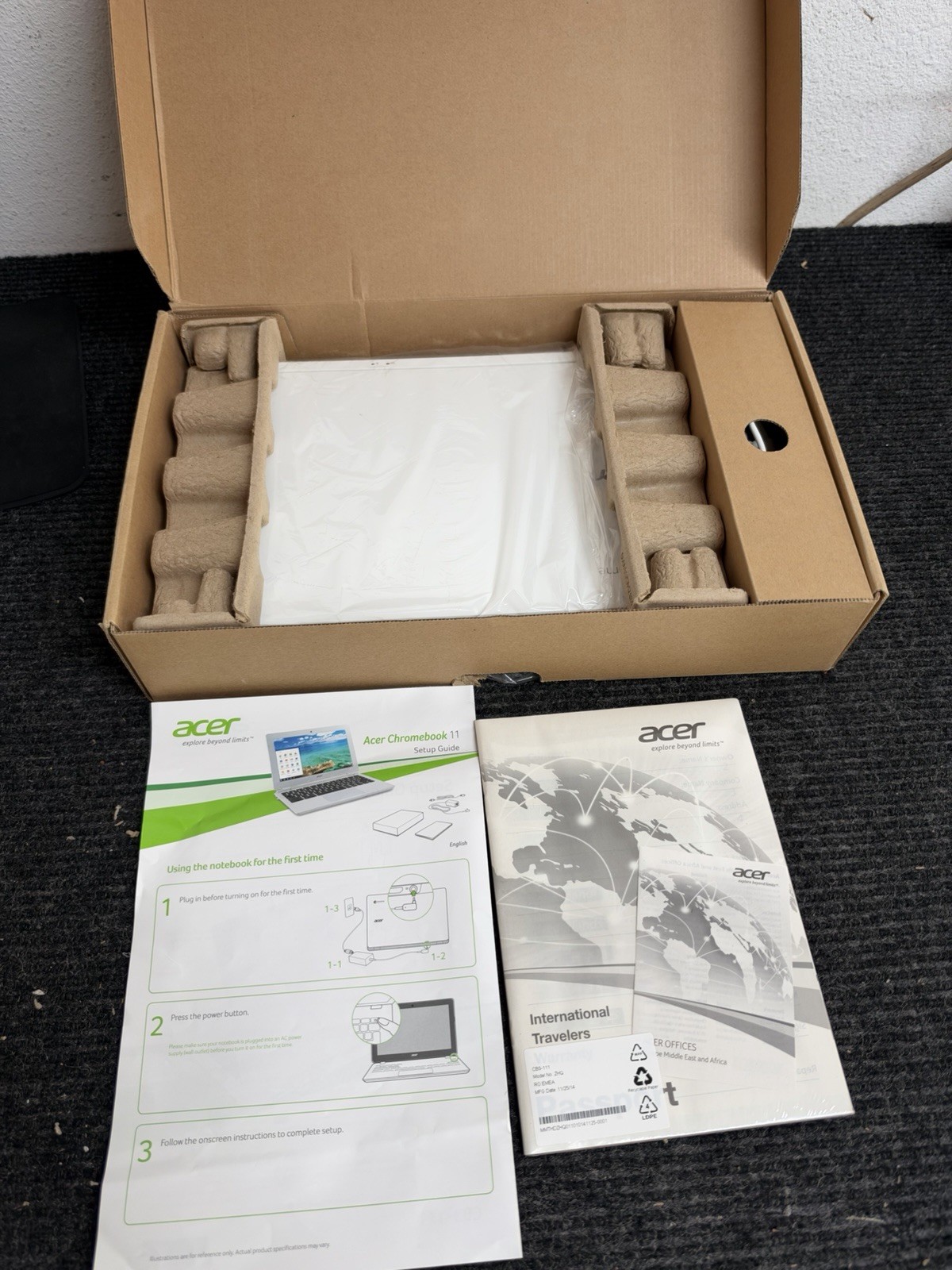 Acer Chromebook 11 CB3-111-C9K2 11.6” 2GB 16GB White Open Box w/ Charger