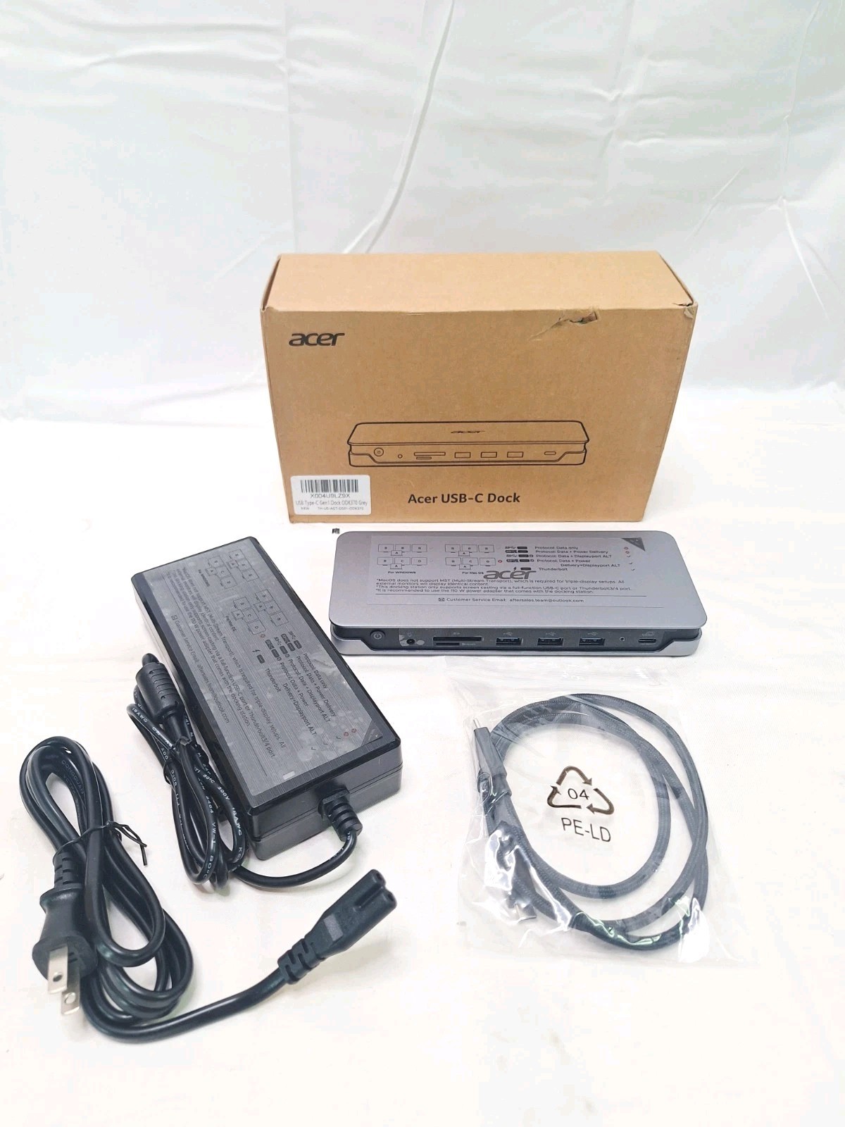 Acer Premium 13-in-1 Docking Station with 110W PD & Triple Monitor Support