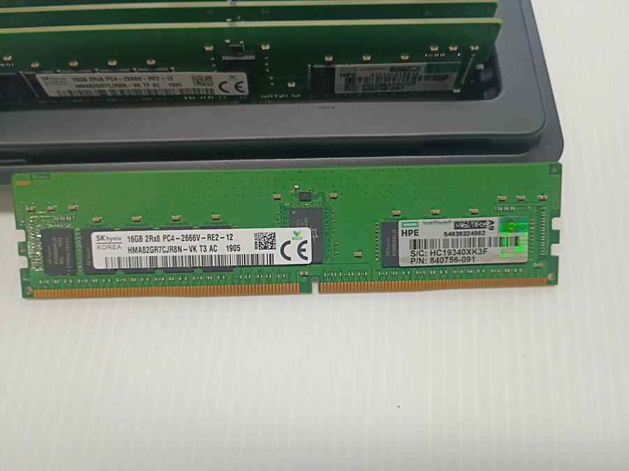 SK Hynix 16GB PC4-2666 2Rx8 ECC DDR4-21300 RDIMM Memory HPE 840756-091