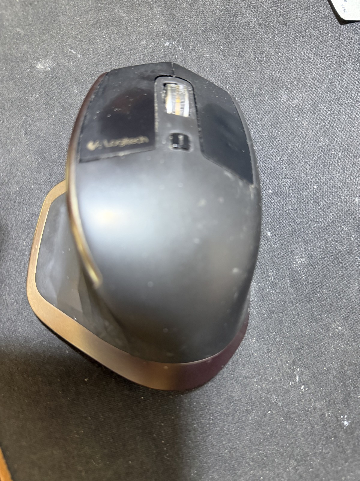 Logitech MOUSE MX MASTER both Bluetooth and RF Receiver