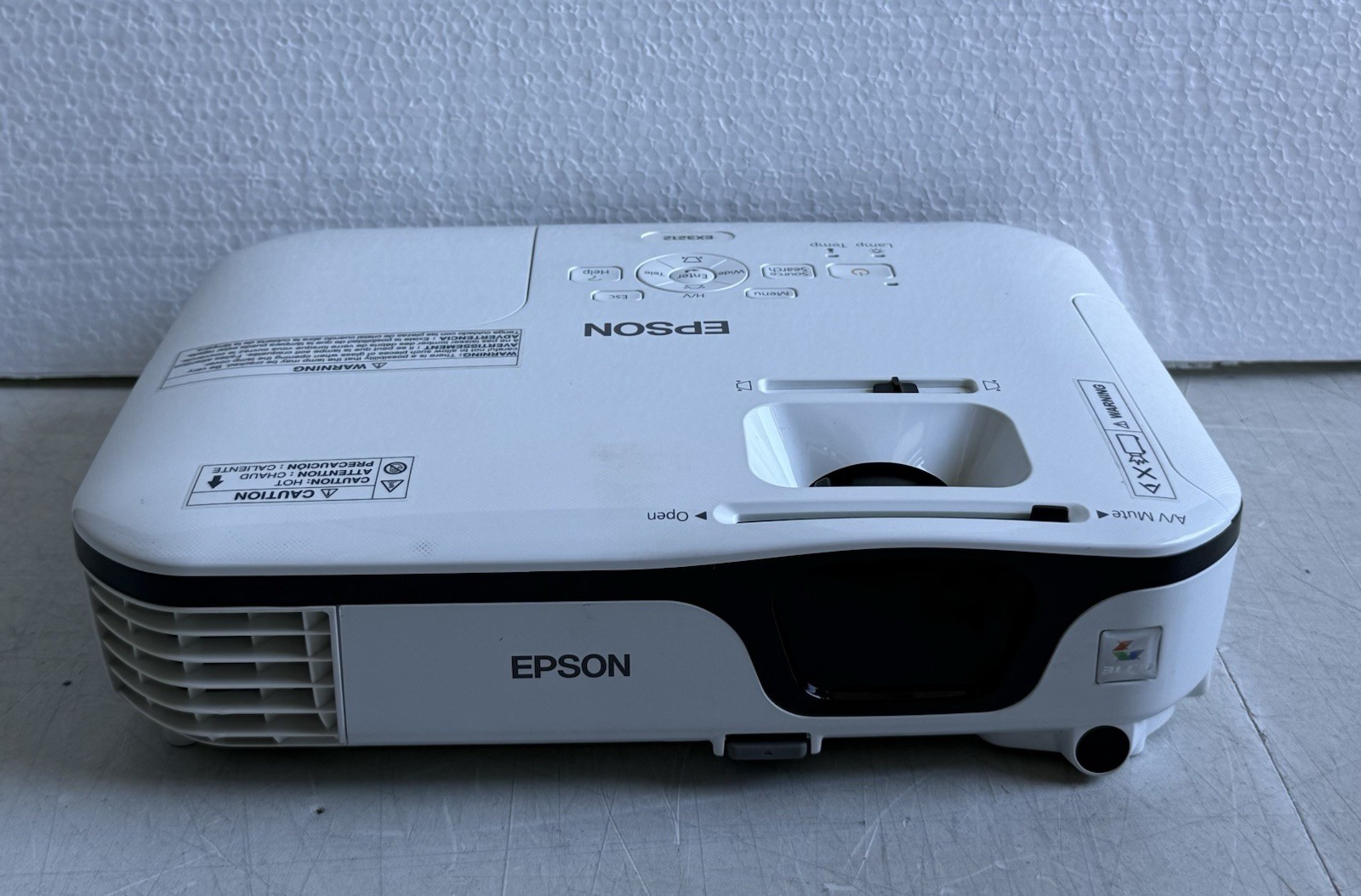 Epson EX3212 H533A 3LCD HDMI Projector Power Cord Remote Only 72 Hours On Lamp