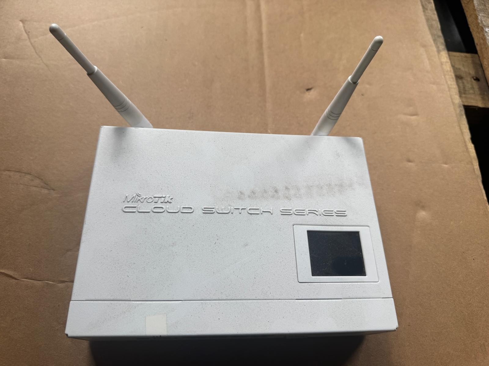 MikroTik CRS109-8G-1S-2HND-IN 8 Port Cloud Router Switch ONLY (No power cord)