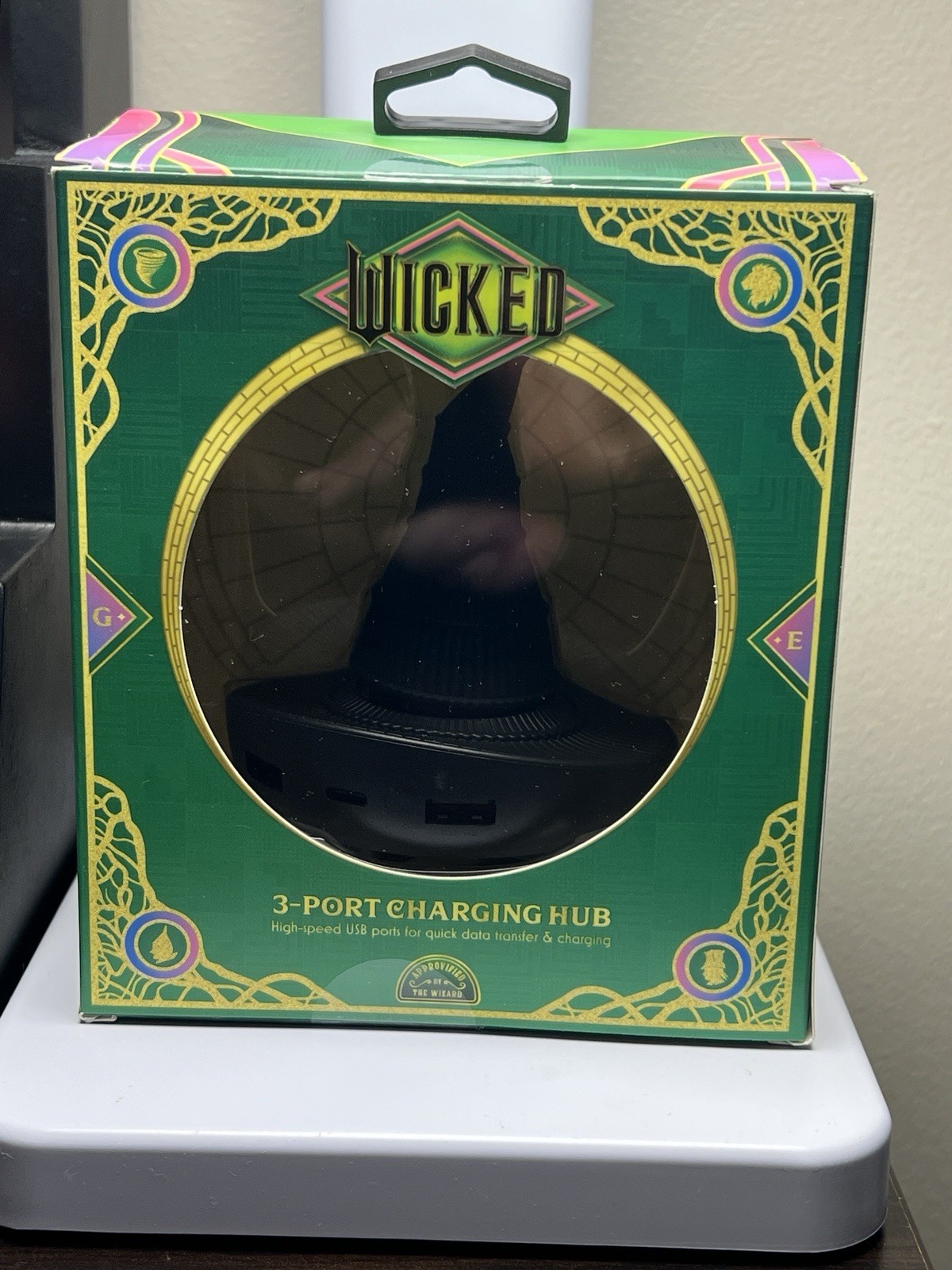 Wicked Witch Hat 3-Port USB Hub Universal Studios Charger New Wizard of Oz