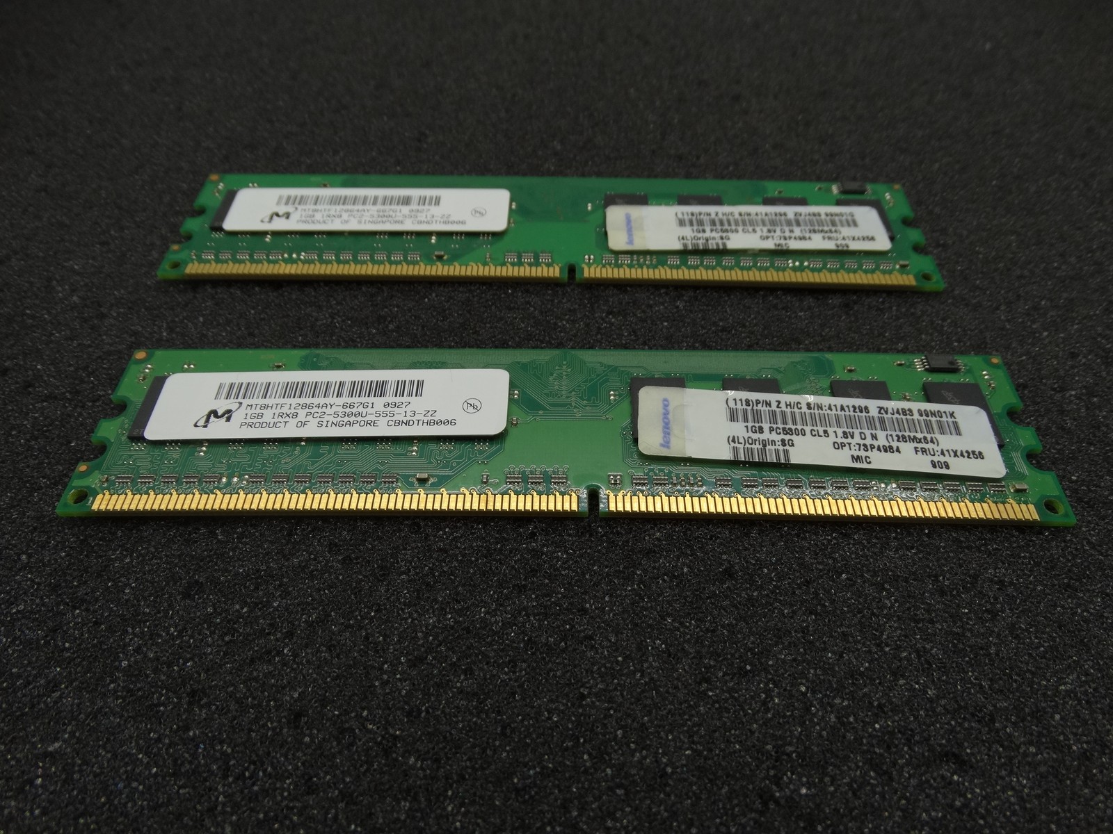 Micron 1GB DDR2 Desktop Ram PC2-5300U 667MHz MT16HTF12864AY-667G1 (Lot of 2)