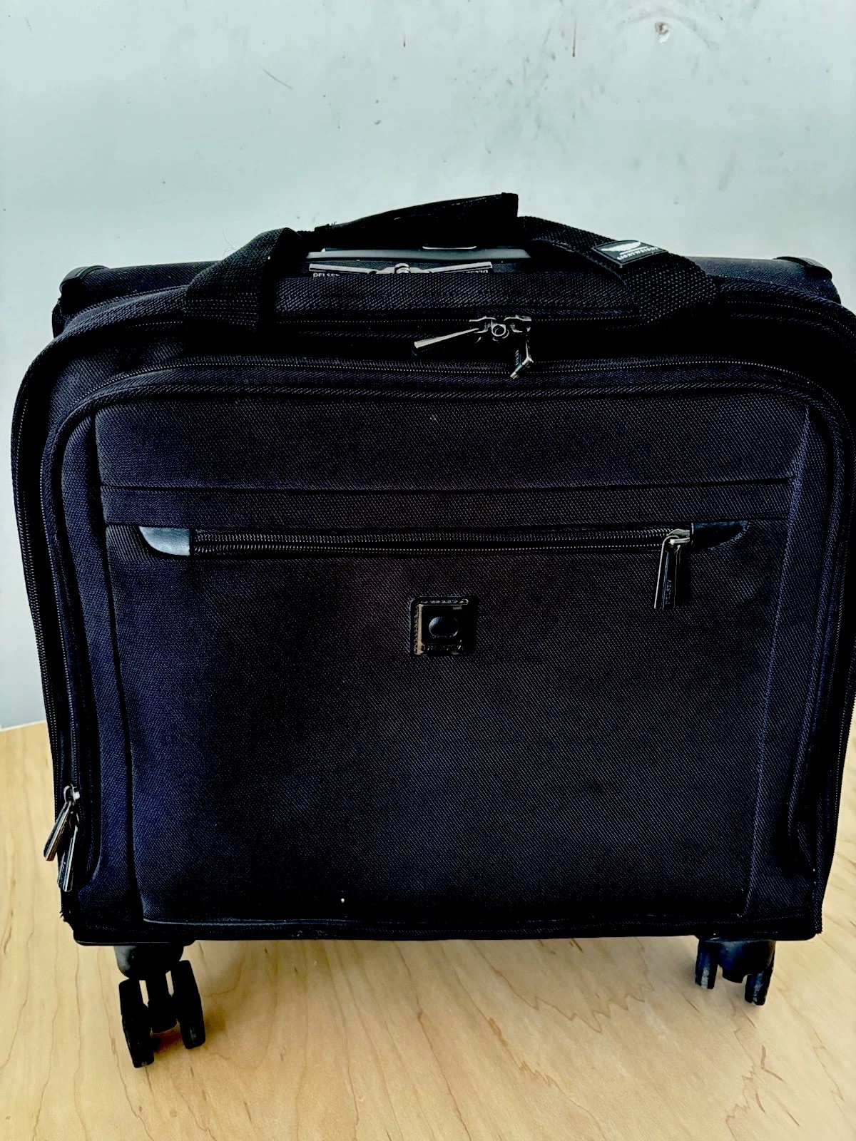 DELSEY “Helium X'Pert Lite" Business Case Spinner Wheels Fully Lined Black