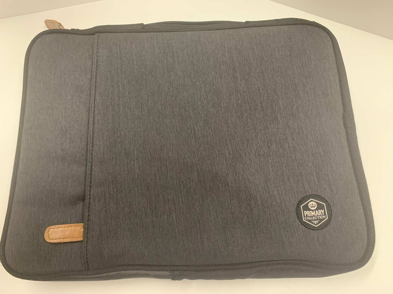 PKG Toronto Canada 13/14-inch Padded Laptop Sleeve Dark Gray/Black Professional
