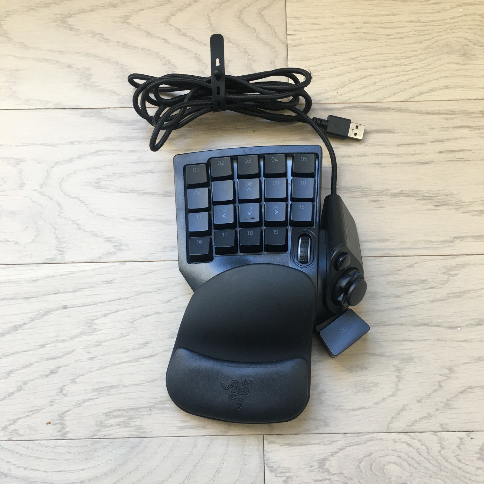 Razer Tartarus V2 Chroma RGB - Ergonomic Mecha-Membrane Gaming Keypad - Black