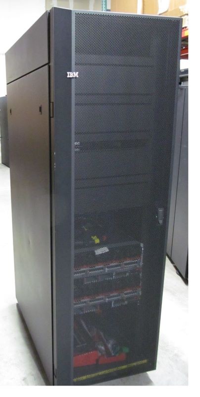 IBM 7014-T42 Enterprise Rack z7