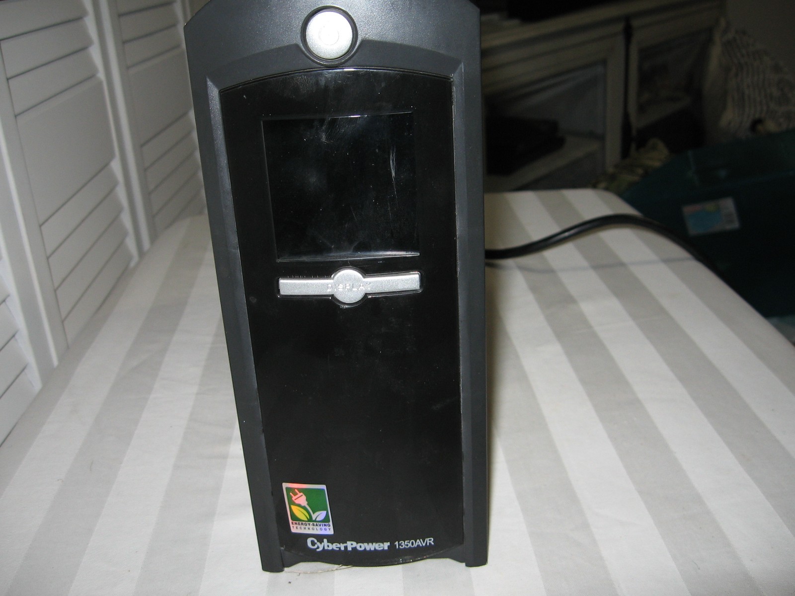 CyberPower (CP1350AVRLCD) Intelligent LCD Tower 1350 VA