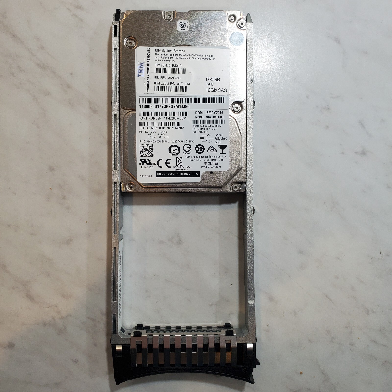 01AC595 01EJ012 01EJ014 IBM 600GB 15000RPM 12Gbps 2.5" SAS Hard Drive For V5000