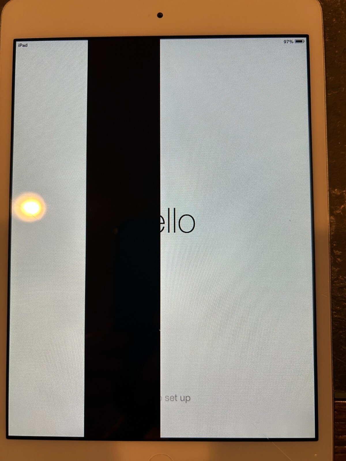 Apple iPad mini 16GB, Wi-Fi, white/gray. Cracked screen & lines display