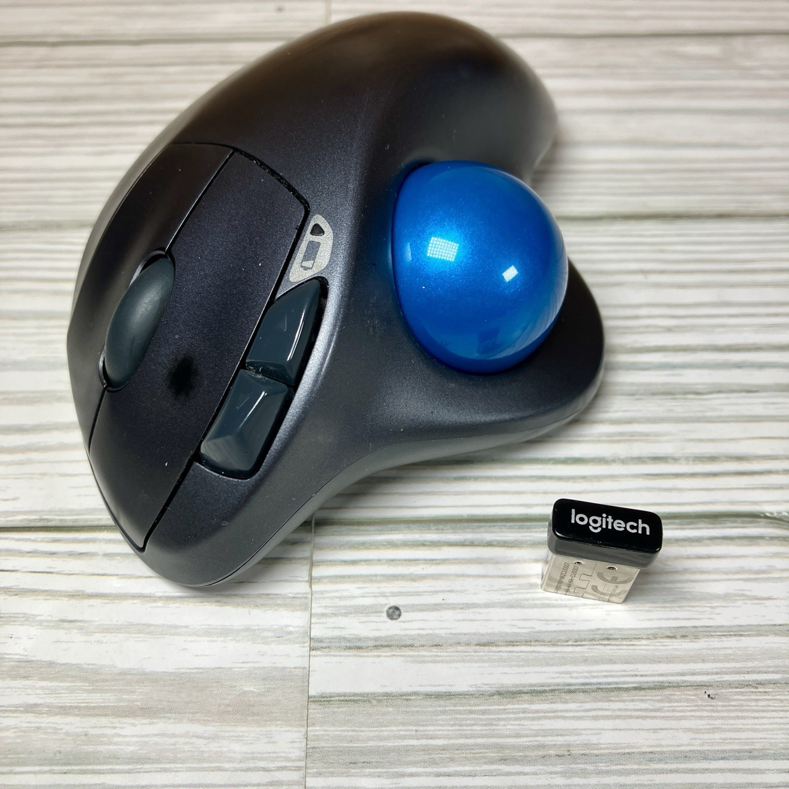 Logitech M570 Wireless Trackball Mouse w/ USB Receiver Tested Working
