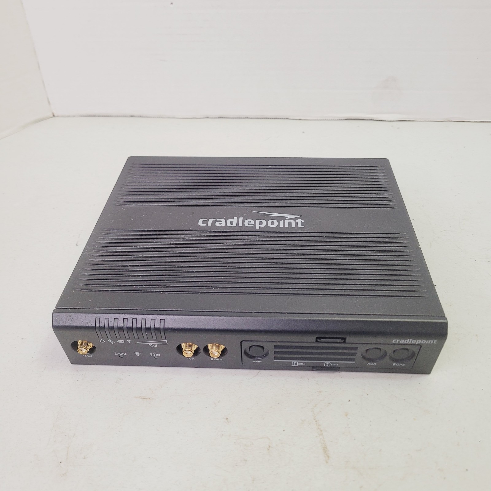 Cradlepoint AER2200-1200M-B 4-Port PoE LTE Router AER2200 Series - NO POWER CORD