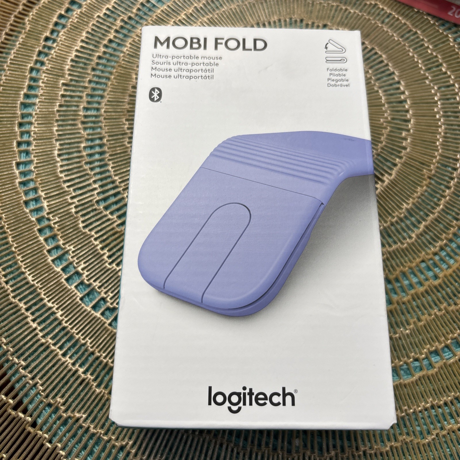 Logitech Mobi Fold Ultra-Portable Wireless Mouse - Lilac - 910-007615