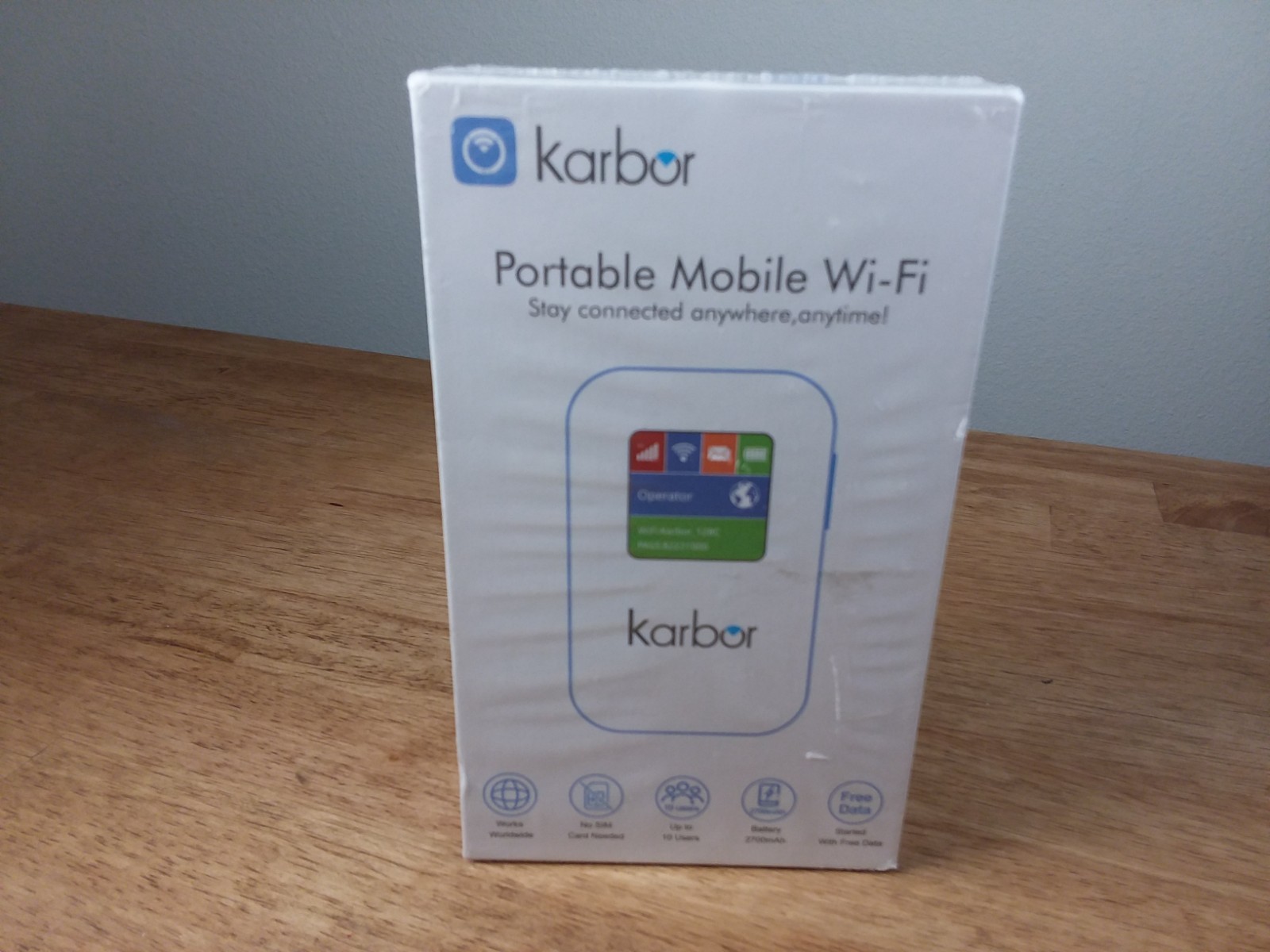 Portable Mobile Wi-Fi White, No SIM Needed, 10 Users, 2700mAh, Worldwide 4G
