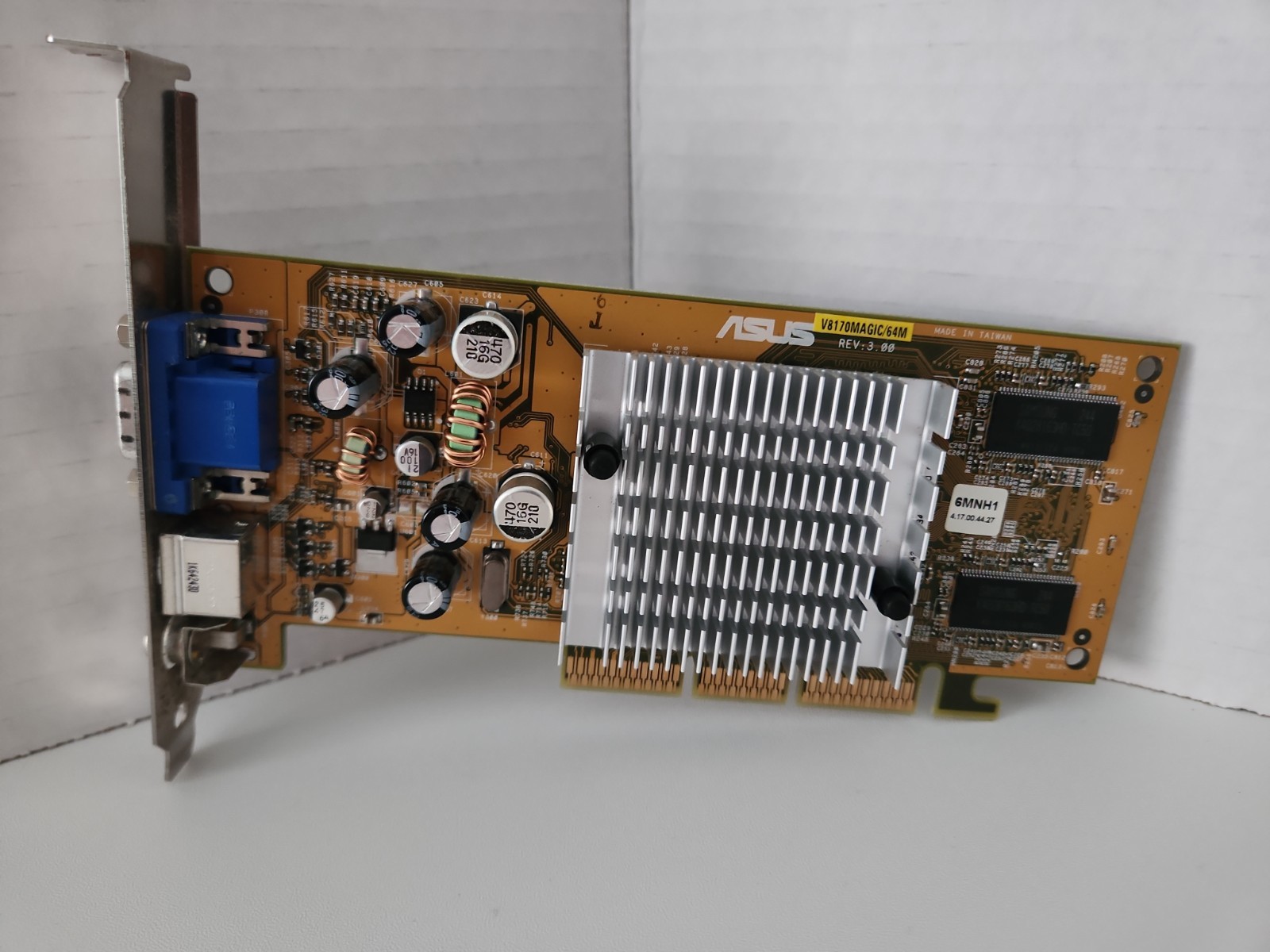 ASUS V8170 Magic NVIDIA GeForce4 MX440-SE 64MB DDR AGP VGA Graphics Card