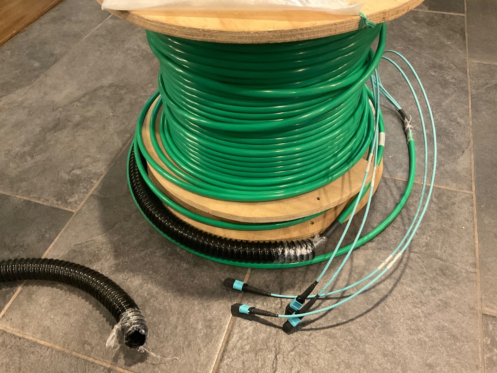 CommScope 48-Fiber 105FT MPO Fiber Trunk – Factory Tested w/ Test Reports