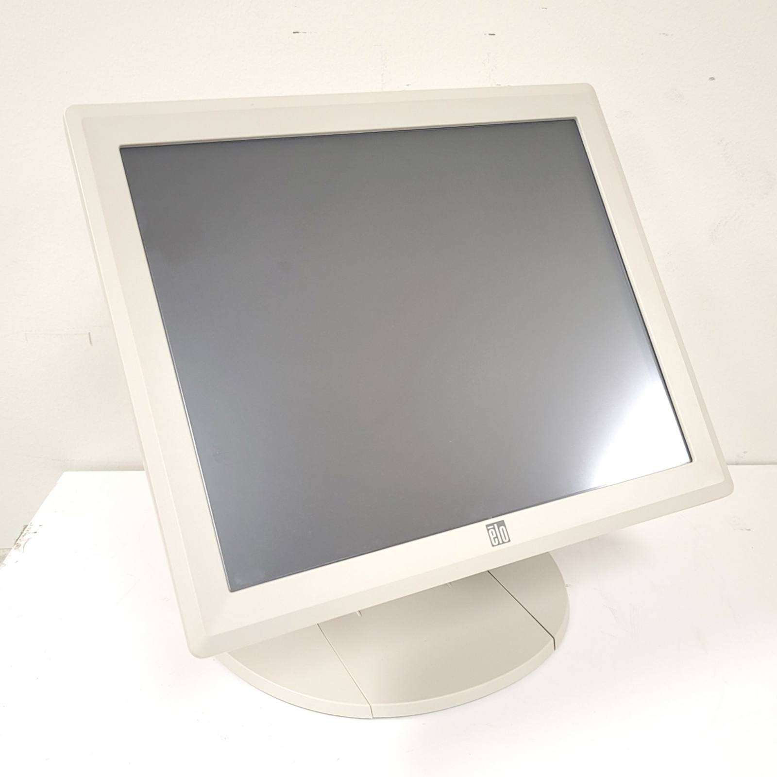ELO E759926 AccuTouch 17" Touchscreen LCD Monitor 1280 x 1024 VGA, DVI, USB