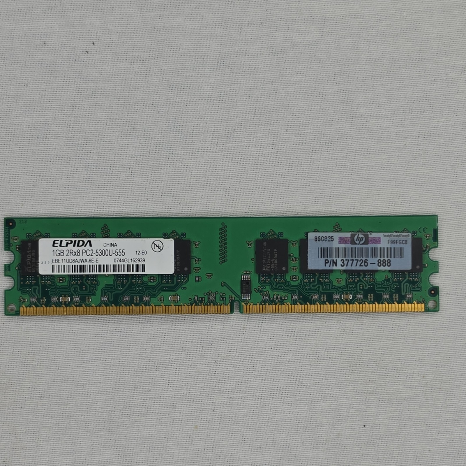 Elpida 1GB DDR2 SDRAM DIMM PC2-5300U-555 240-Pin Unbuffered EBE11UD8AJWA-6E-E
