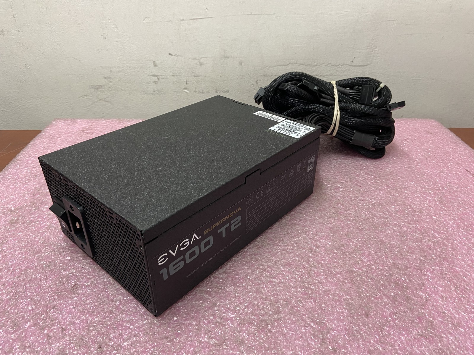 EVGA Supernova 1600 T2 1600W 80+ Titanium Power Supply 220-T2-1600 - PS14A