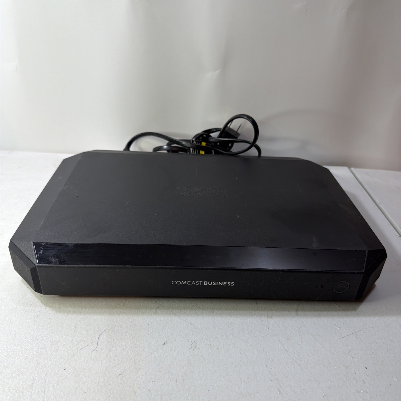 Comcast Business CBR-T CGA4131COM Modem/Wifi Router