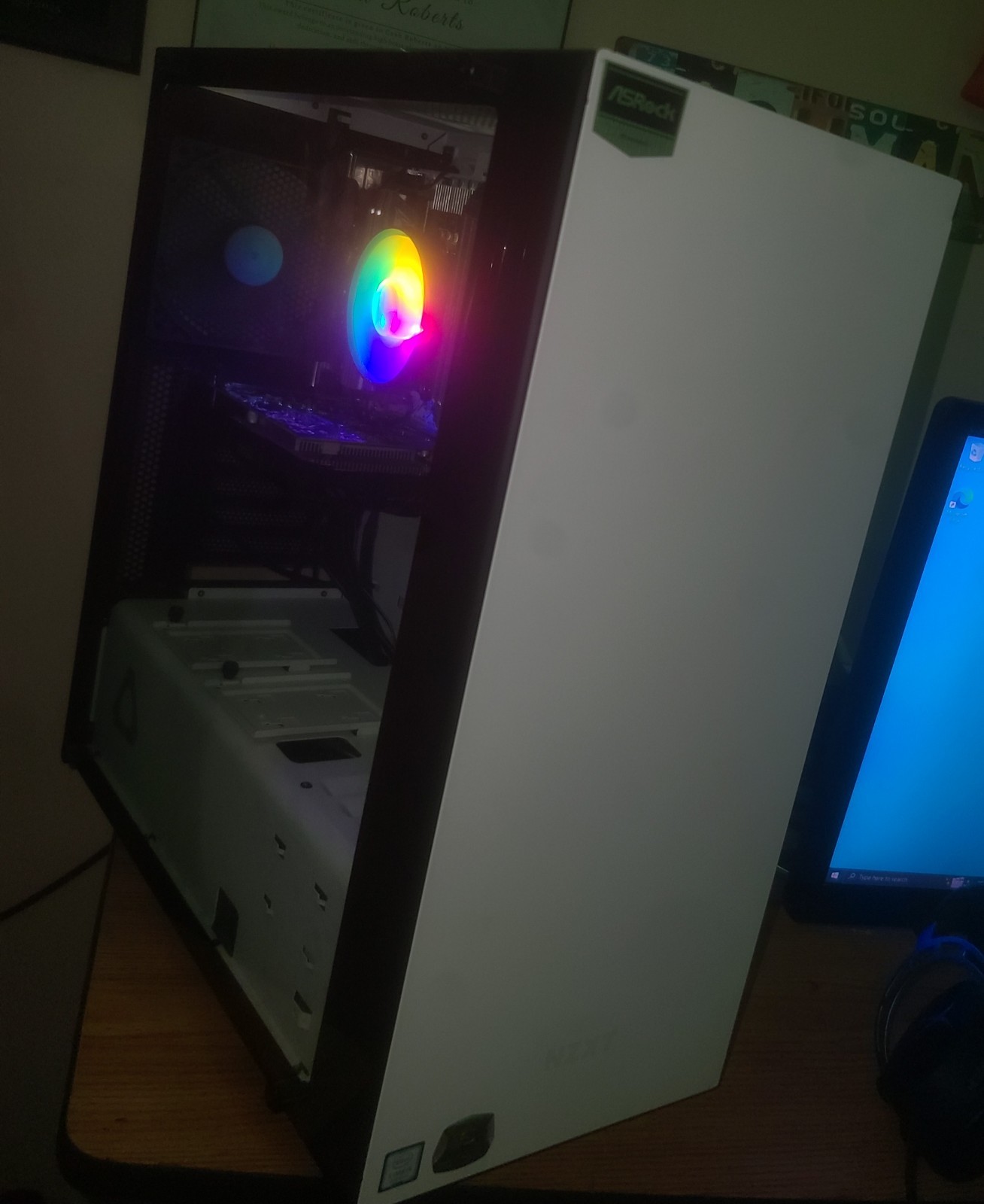 Custom Gaming PC with 16gb ram/250gb nvme/RX560/Xeon E5-2680 