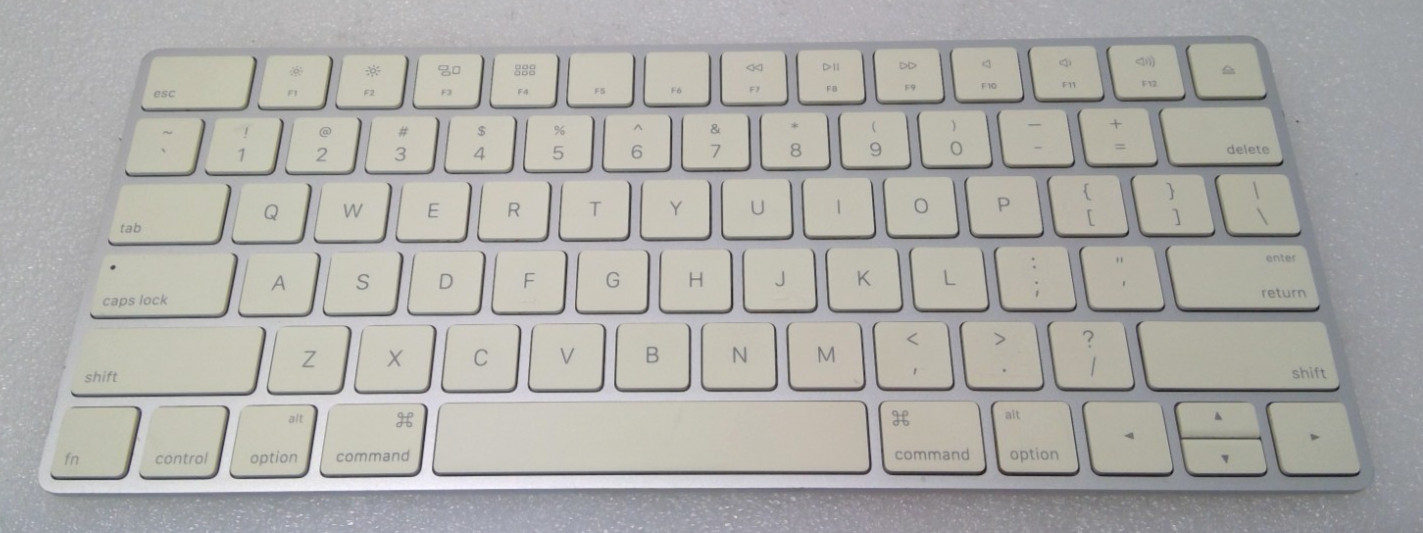 Apple A1644 Magic Keyboard Rechargeable Wireless Bluetooth NO CABLE *READ*