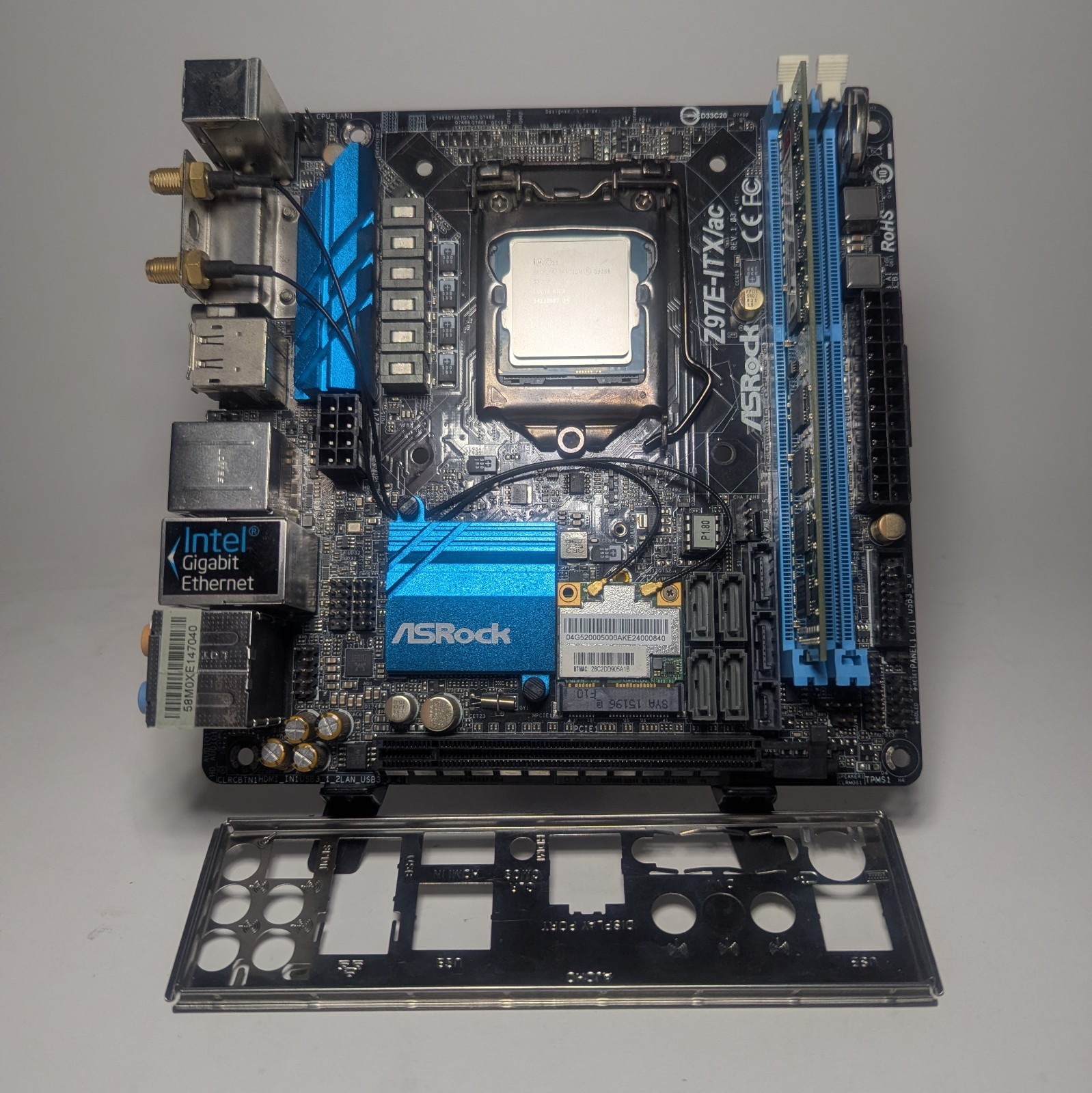 AsRock Z97E-ITX/ac + pentium g3258 + Kingston ddr3 ram