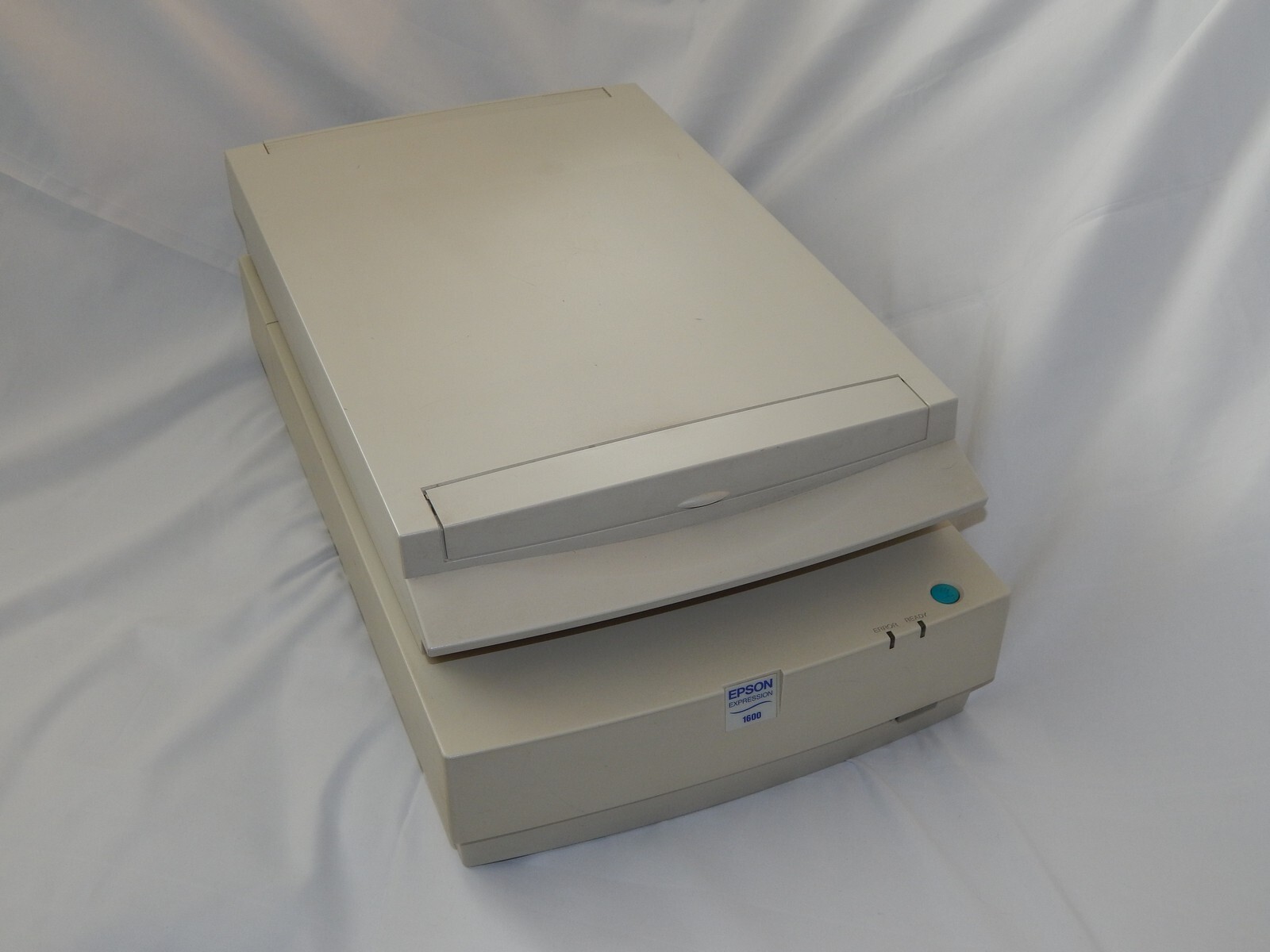 EPSON Expression 1600 Scanner model G780A with EU-35 Transparency Unit