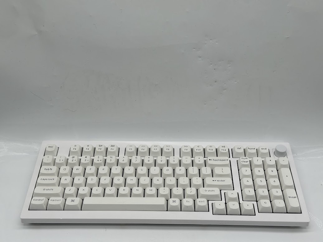 Keychron V5 Max Swappable RGB Backlight Mechanical Keyboard - White