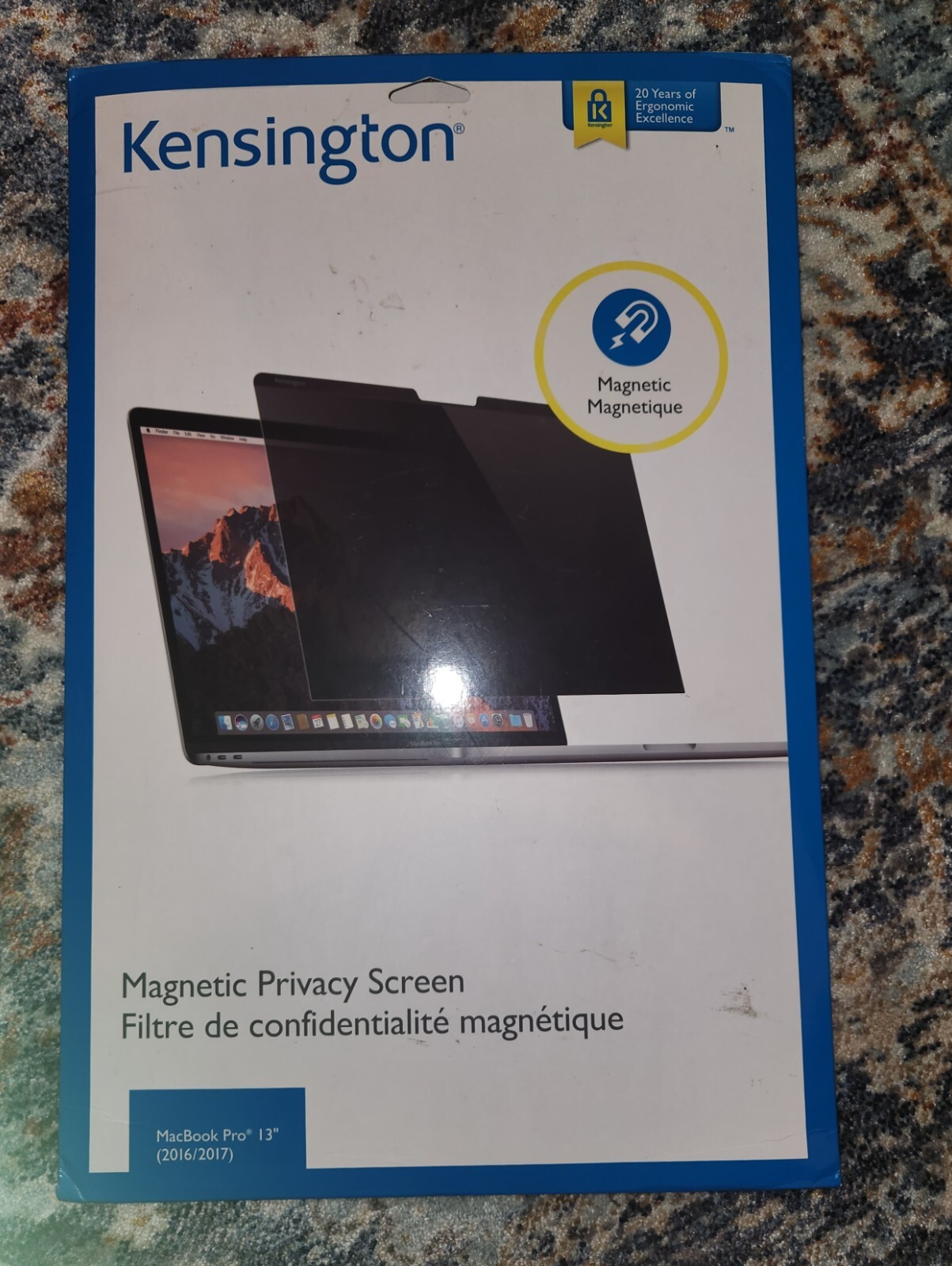 ONE Kensington MacBook Pro 13 2016 & Late Magnetic Privacy Screen K64490WW