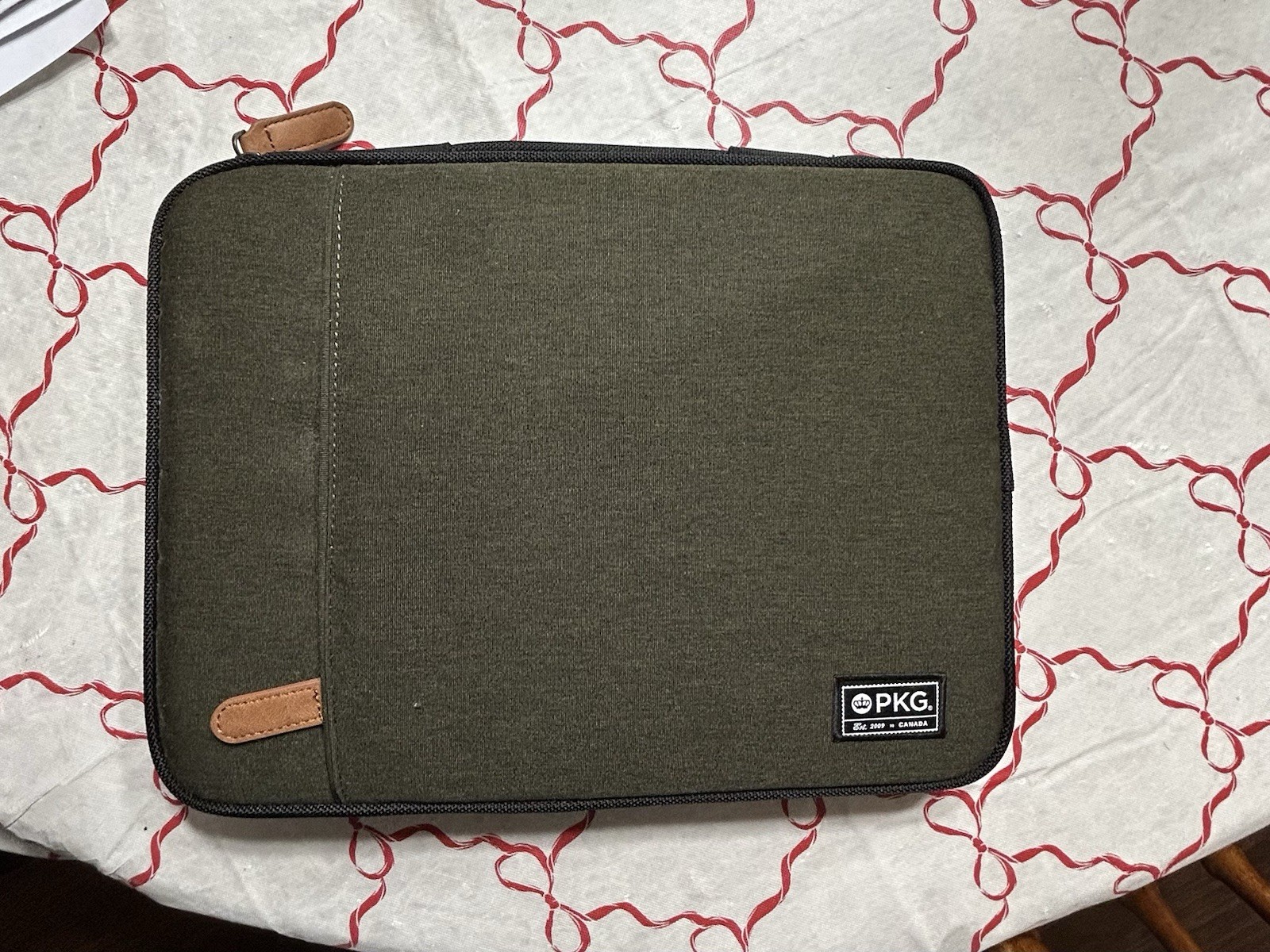 PKG 14” Evergreen Laptop Padded Sleeve