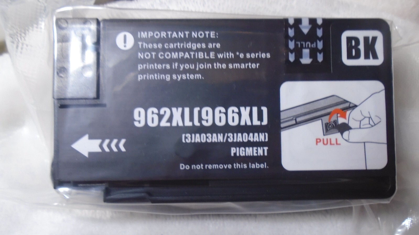 962 966 XL Ink Cartridge BLACK Works w OfficeJet Pro up to 1000 pages of print