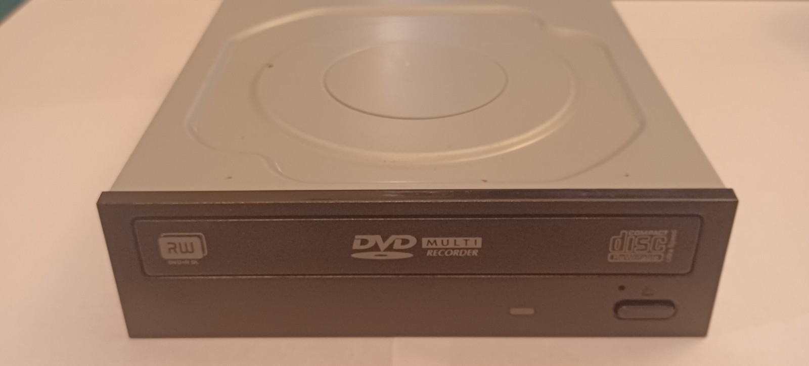 Lite-On DH-16ABSH11B DVD/CD Rewritable Drive SATA Internal 5.25”