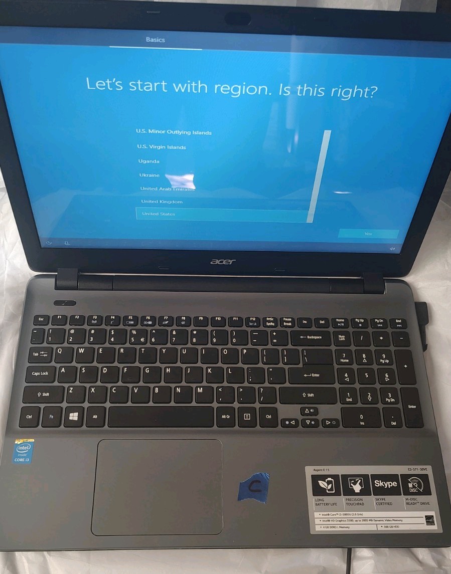 Acer Aspire E 15 15.6" HD Laptop Core i5 2.0 GHz 8GB 500GB HDD No Oper Sys Gray