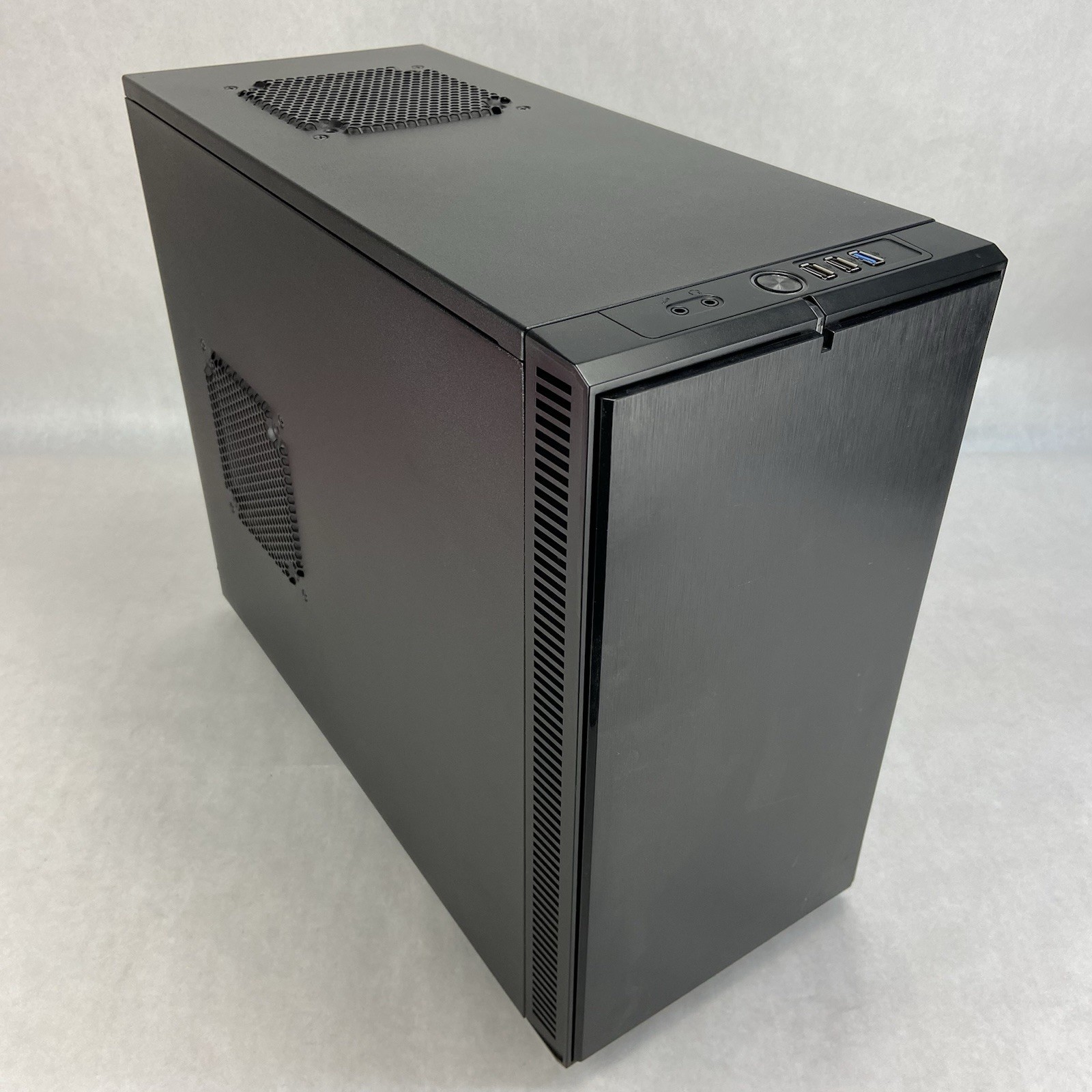 Fractal Design R3 Mid Tower Computer Case Rosewill RD450-2SB 450W Power Supply