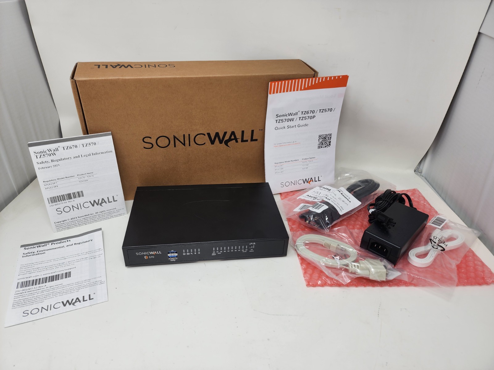 Sonicwall TZ570 Network Security Appliance Firewall (02-SSC-2833) - Open Box