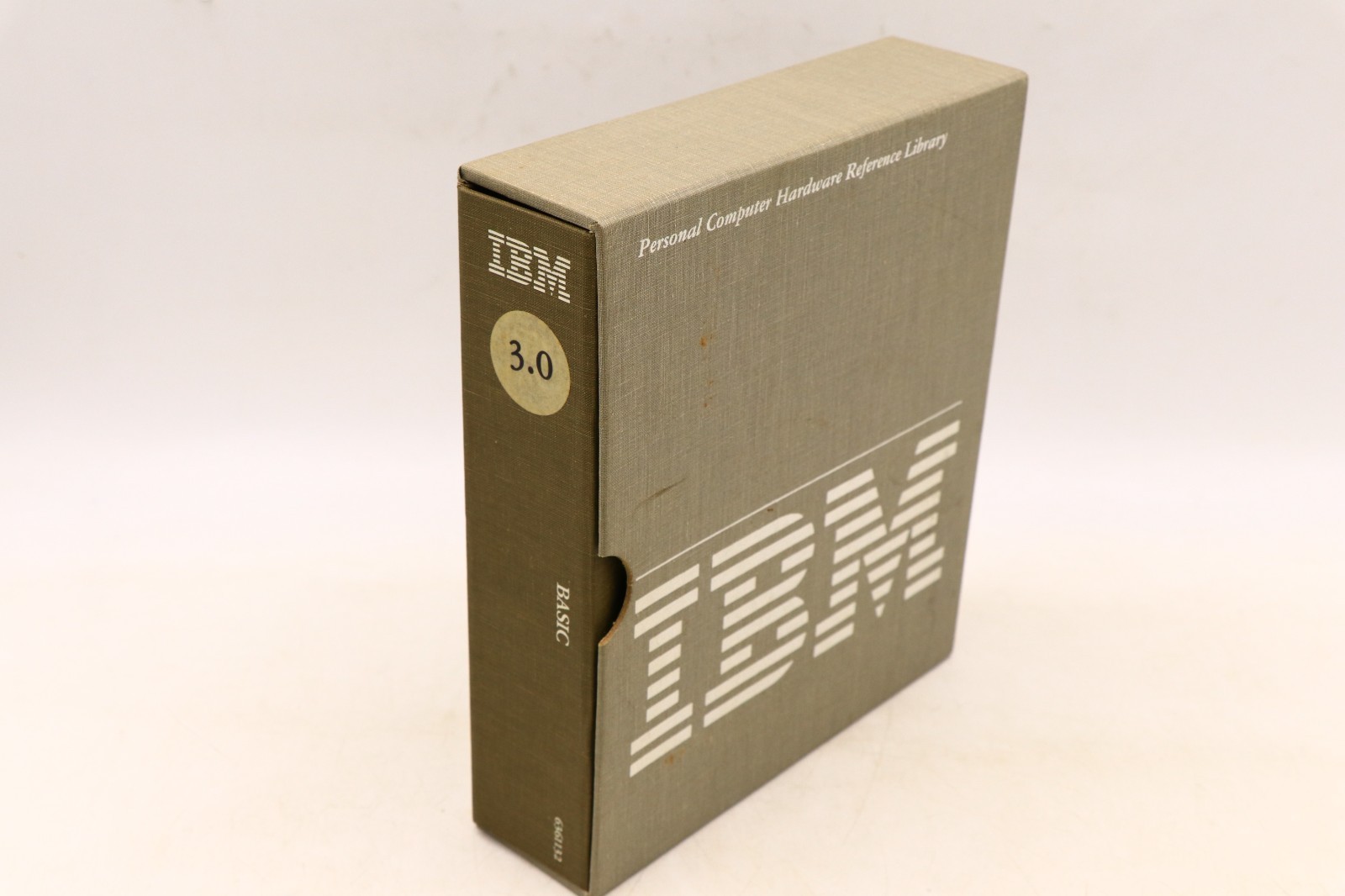 IBM Basic 3.0 Personal Computer PC Hardware Reference Library 6361132
