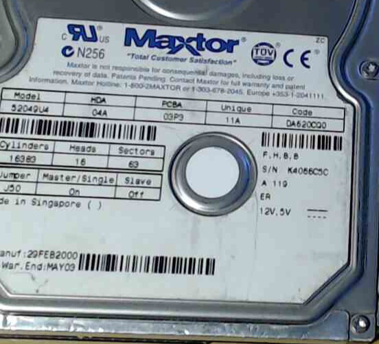 Lot of 9 3.5 inch  IDE 44PIN  Hard Drives