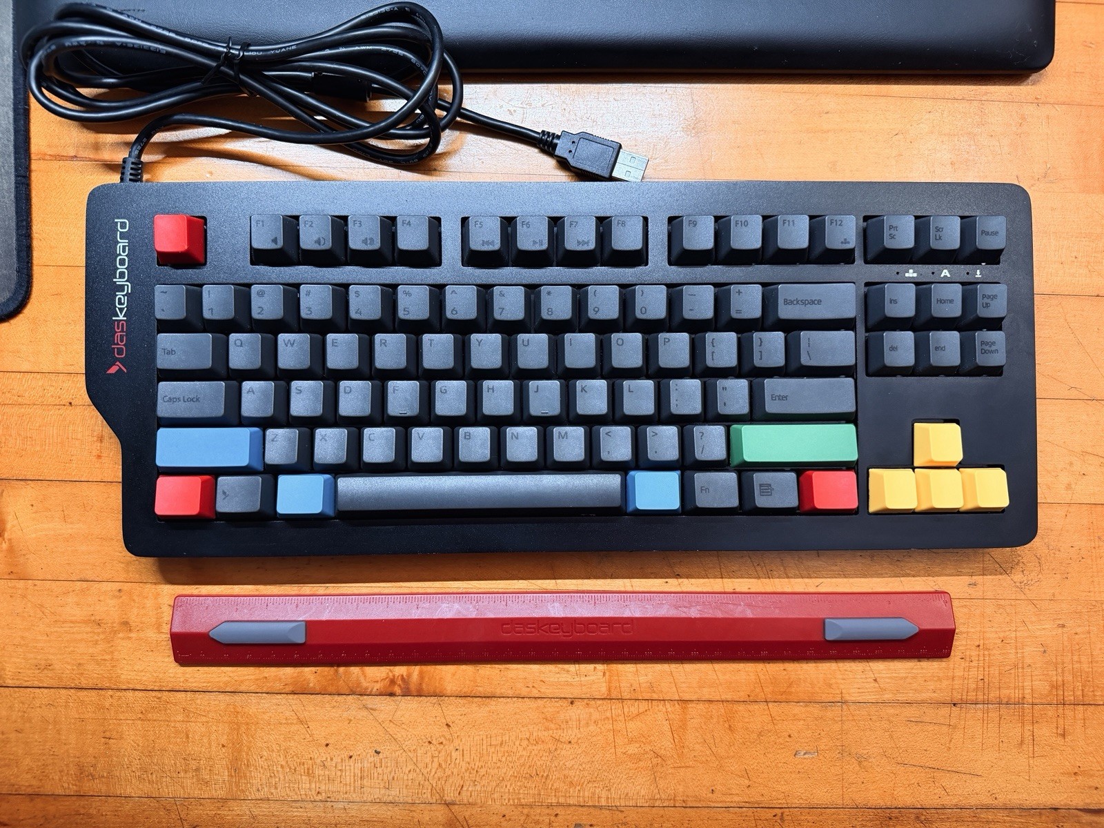 Das Keyboard 4C TKL Cherry MX Brown Switch Mechanical Keyboard w/2 USB Hubs