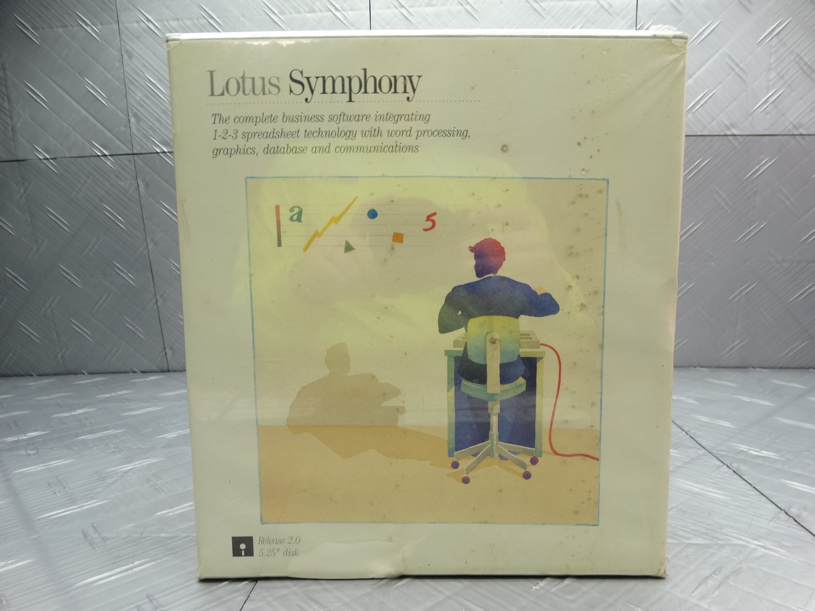 Lotus Symphony The Complete Business Software Release 2.0 5.25in Disk RARE