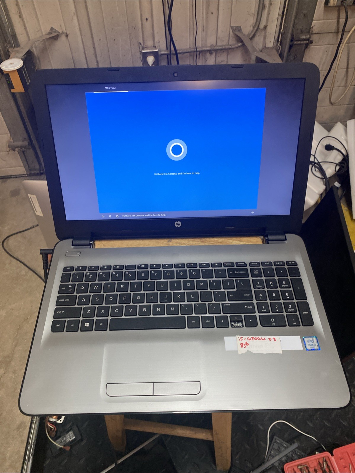 HP Laptop 15-ay011nr i5-6200u 2.3GHz, 8GB Ram, 300GB HDD No Battery 